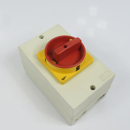 Sprecher + Schuh LA7-25-1753 25A 600V Motor Disconnect Switch 1-10HP W/Enclosure