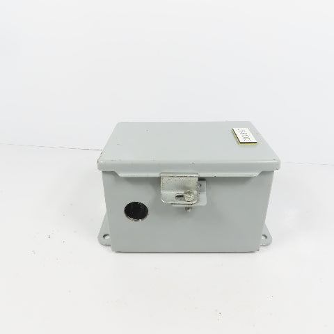 Hoffman A6044CH 4" x 4" x 6" Electrical Junction Box W/ 700-HA32A1 Relay