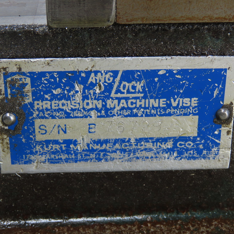 Kurt AngLock 6" Precision Machine Milling Vise 6" Jaw Opening W/ Swivel Base