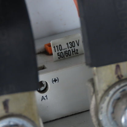 Allen Bradley 100-D300 EI 3-Pole Contactor 600VAC 340A 300HP 3Ph 110-130V Coil
