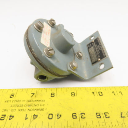 Moore Products 62VA 1/4" NPT Constant Differential Pneumatic Relay