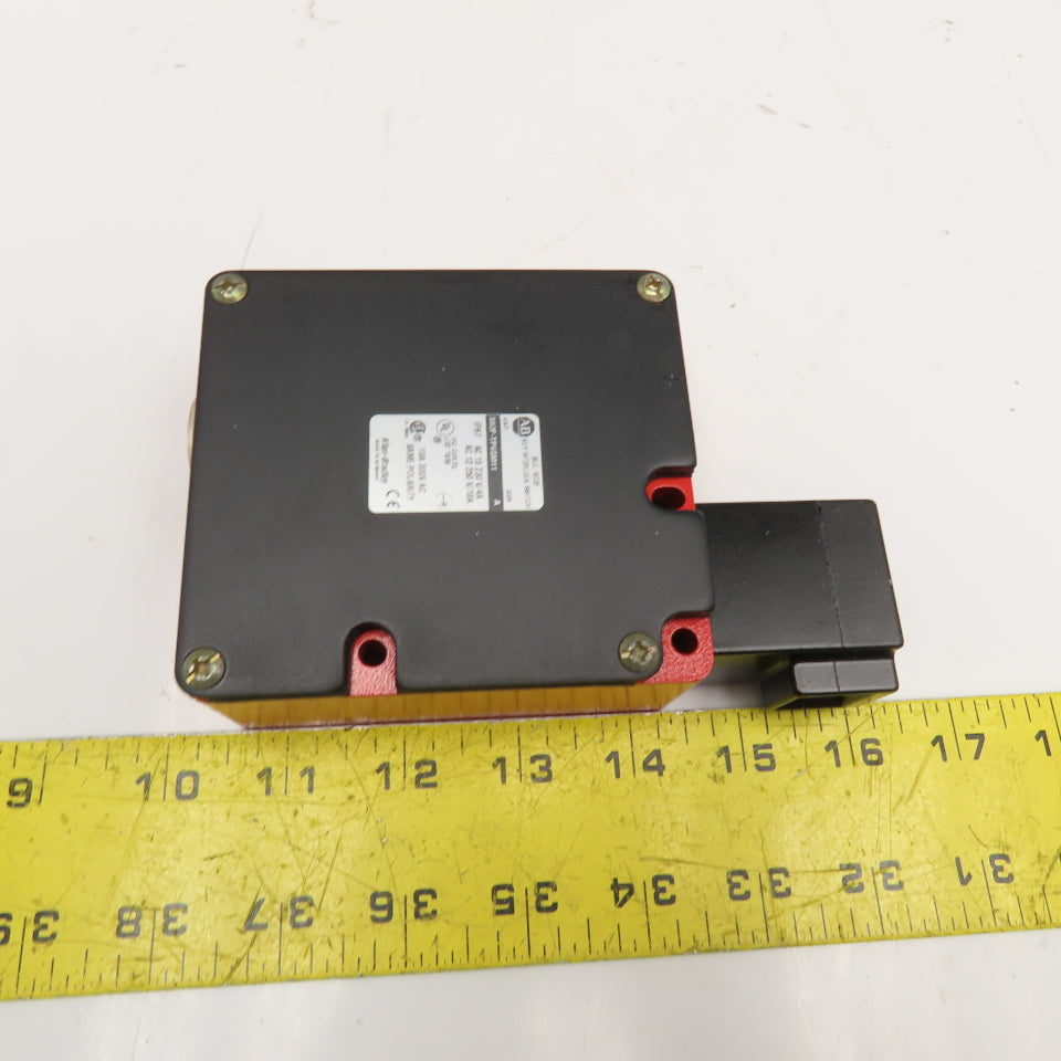 Allen Bradley 802F-TF6SM11 230/250V Keyed Safety Interlock Switch