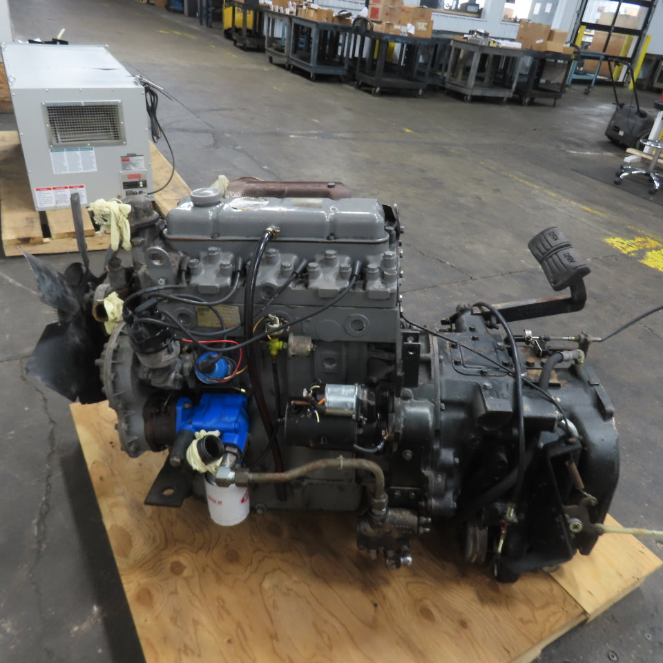 EPS Perkins G4-236 Clark 05-5100 LP Gas Forklift Engine And Transmission AS/IS