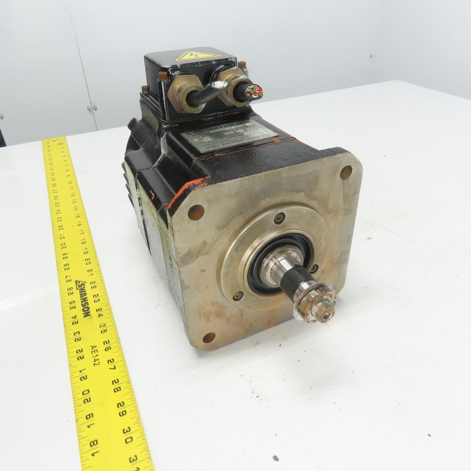 Okuma BL-MH101E-20T 2KW Servo Motor 2000RPM 166V 8.4A 6-Pole W/ Encoder