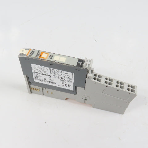 Allen Bradley 1734-OW2 Ser C Relay Output Module 3.011 W/1734-RTB & 1734-MB Base
