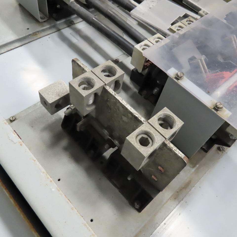 Siemens DTNF366 600VAC 250VDC Non-Fusible Double Throw Safety Switch 600A Type 1