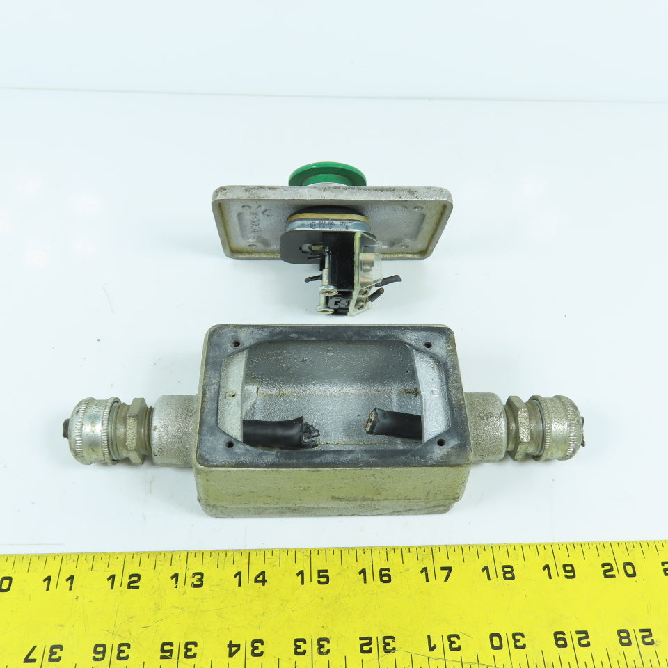 Crouse Hinds 3093-A Hazardous Locations Enclosure W/ Allen Bradley 800T-D Switch