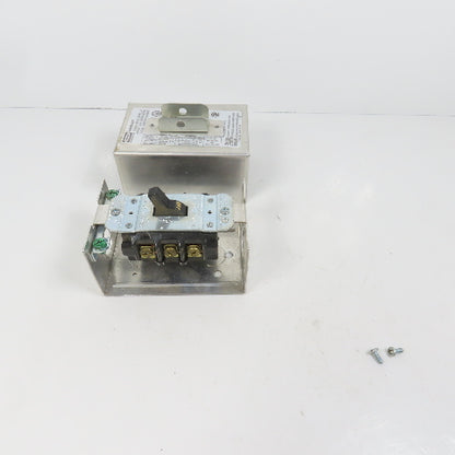 Hubbell HBL7810D 30A Manual Motor Controller Switch 20HP 600V W/ Enclosure