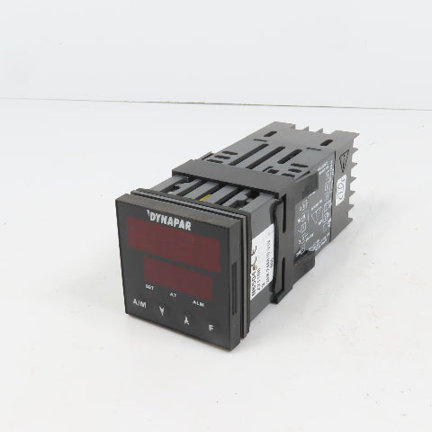 Danaher Dynapar N6504-Z21100 Panel Mount Temperature Process Controller