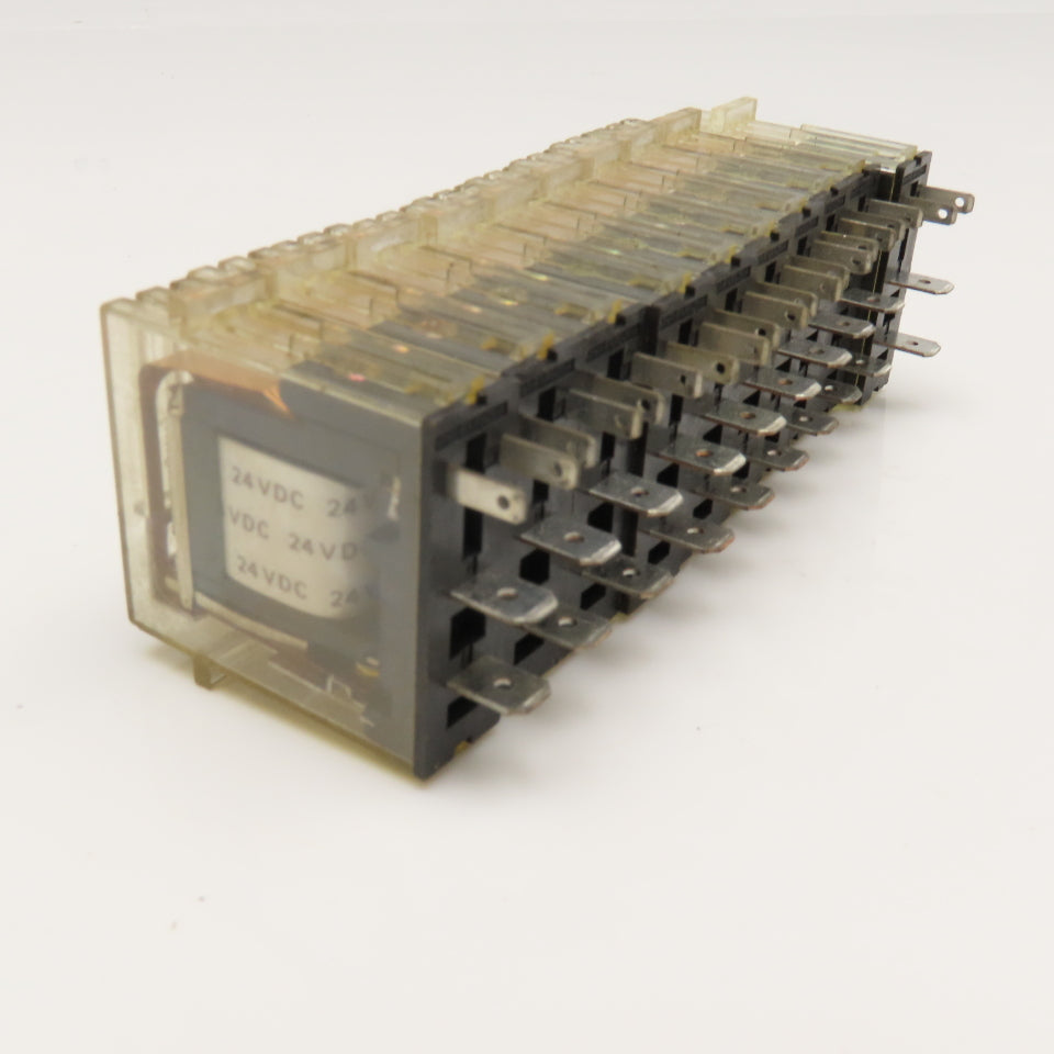 Omron G7T-1112S 240V General Purpose Plug In Relay 24VDC Coil Lot Of 10