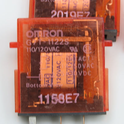 Omron G7T-1122S 240V General Purpose Plug In Relay 110/120VAC Coil Lot Of 12