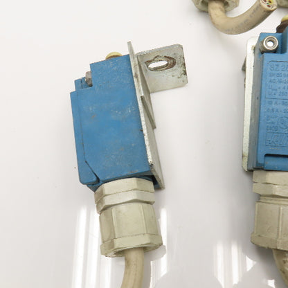 Rittal SZ 2586 300VAC 250VDC N.C Door Switch Lot Of 13