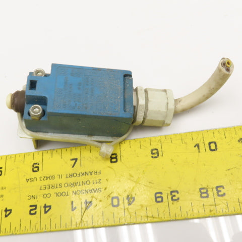 Rittal SZ 2586 300VAC 250VDC N.C Door Switch Lot Of 13