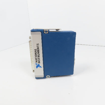 National Instruments 199272A-01L NI 9207 W/ DSUB 8-Channel Analog Input (Clean)