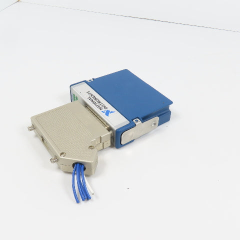 National Instruments NI 9421 W/ DSUB 188915E-01L 8-Ch 24V Sinking Digital Input