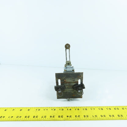 Allen Bradley 802T-AP Oiltight Limit Switch W/ 40146-747-63 Operator Head