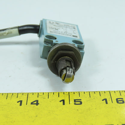 Telemecanique XCM F1035 Cam Roller Snap Action Limit Switch 500V