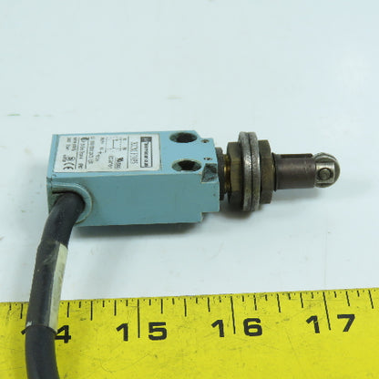 Telemecanique XCM F1035 Cam Roller Snap Action Limit Switch 500V