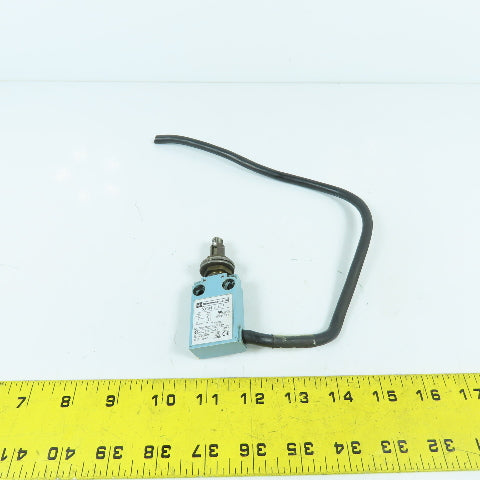 Telemecanique XCM F1035 Cam Roller Snap Action Limit Switch 500V