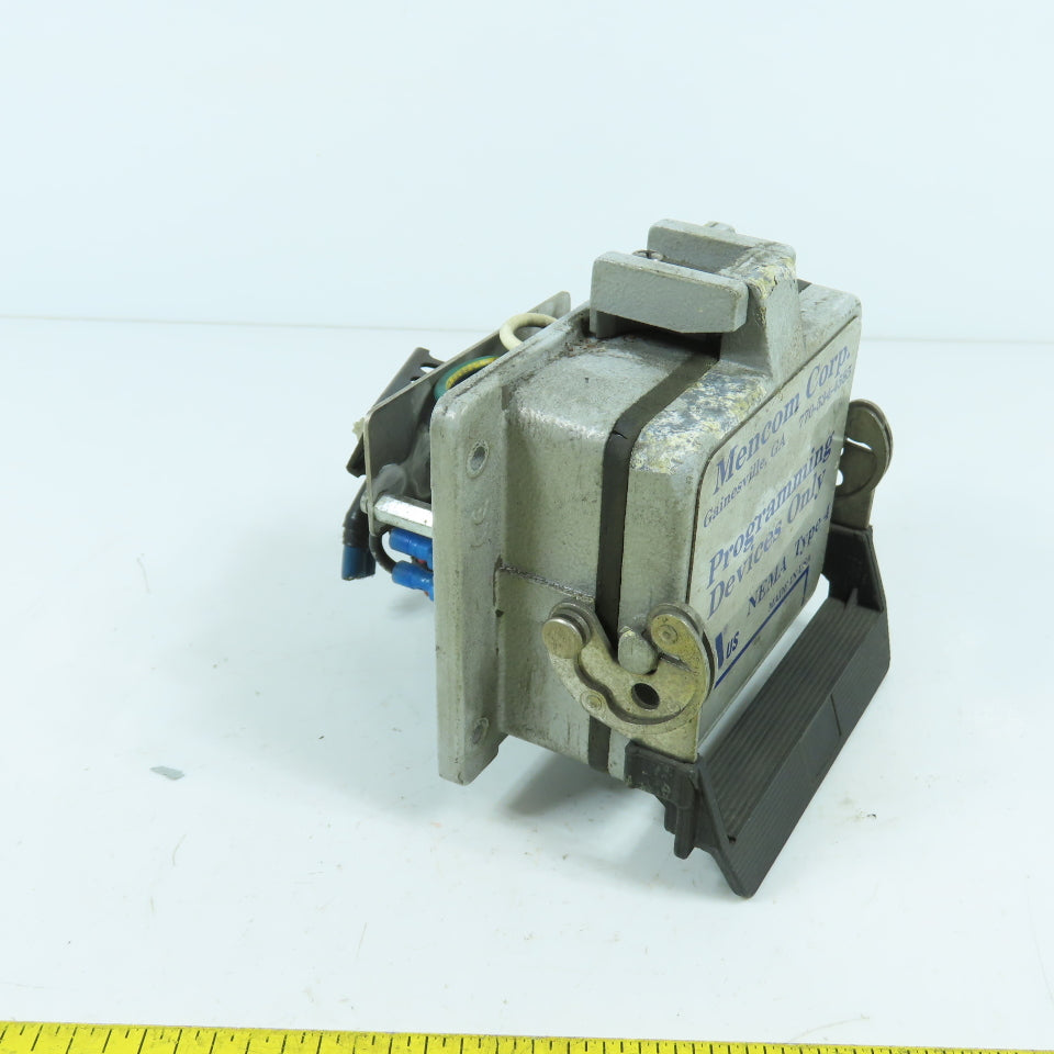 Mencom Panel Interface Connector Dual 115V Outlets Nema 4