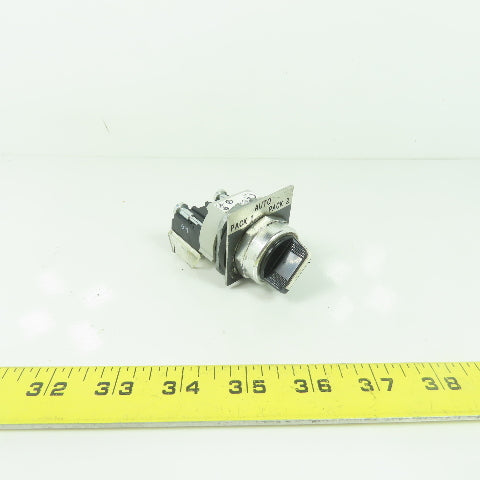Allen Bradley 800TC-J2A Ser T 3-Position Selector Switch Type 4/13