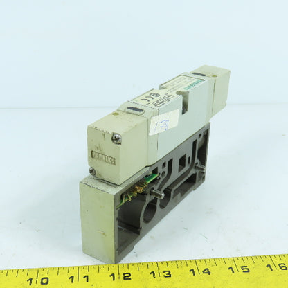 Numatics 122BB4Z2MN00061 150PSI 2/4Way Solenoid Pneumatic Valve Manifold 24VDC