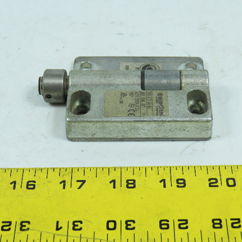 Bernstein SHS-A1Z-SA-BG Safety Hinge Switch 230V 1.5A AC15 601.9261.017