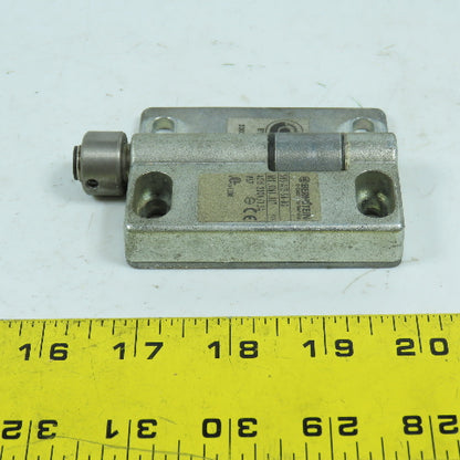 Bernstein SHS-A1Z-SA-BG Safety Hinge Switch 230V 1.5A AC15 601.9261.017