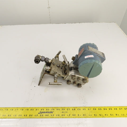 Foxboro 823DP-I3S1NM2-Y Electronic Pressure Transmitter W/ A182F31 Manifold