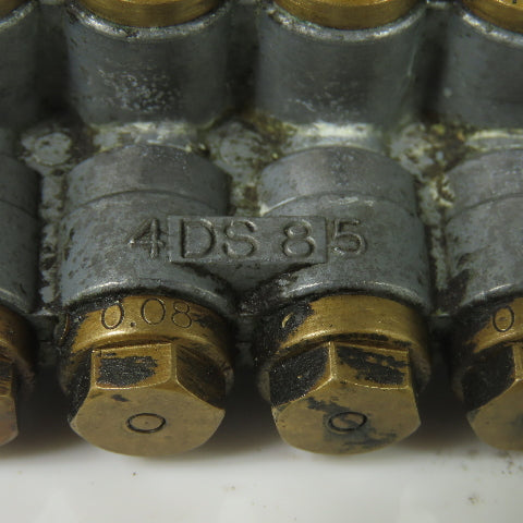 DS8 8-Port Oil Lubricator Distributor Valve W/ DS3 3-Port