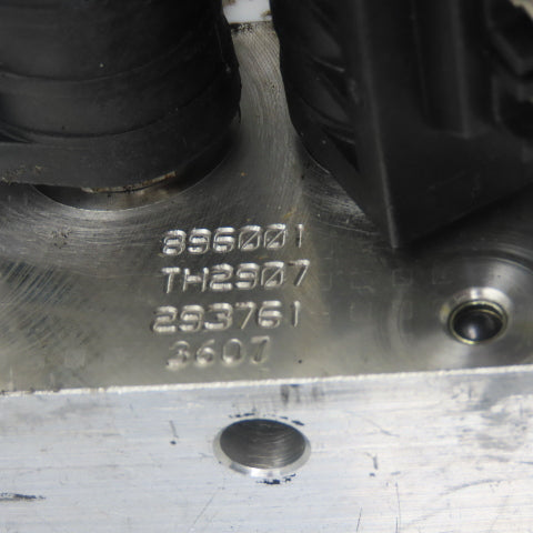 896001 TH2907 293761 Hydraulic Aluminum Valve Block From Cat ND3000-36V Forklift