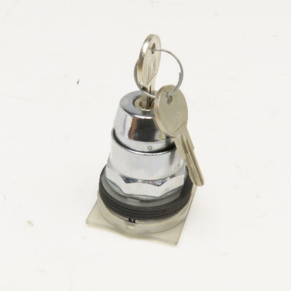 Square D 2 Position Spring Return Keyed Left/Right Selector Switch Head