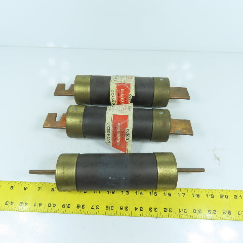 Cefco CRS-R 300 Cefcon 300A Dual Element Time Delay Fuse 600VAC Lot Of 3