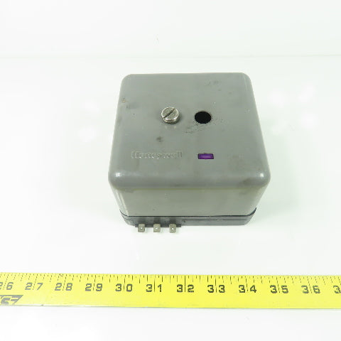 Honeywell RA890F 1288 Protectorelay Solid State Flame Detector 120V 50/60Hz