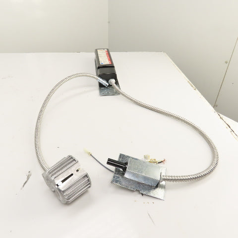 MagneTek 11210-239-C-TC 100W Metal Halide Lamp Ballast 120/277V Lithonia Holder