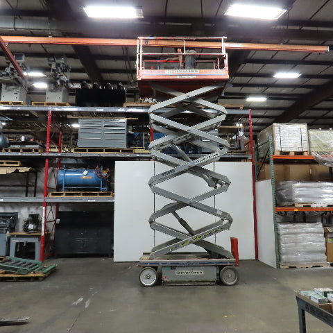 Skyjack SJIII4632 24V Man Lift Scissor Lift 32' Height 700Lb Capacity 547 Hr.
