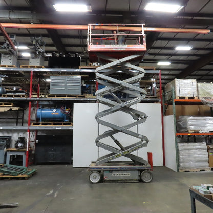 Skyjack SJIII4632 24V Man Lift Scissor Lift 32' Height 700Lb Capacity 547 Hr.