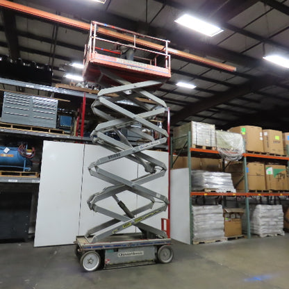 Skyjack SJIII4632 24V Man Lift Scissor Lift 32' Height 700Lb Capacity 547 Hr.