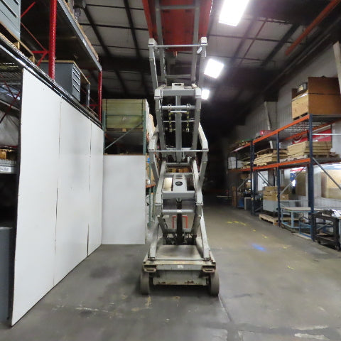 Skyjack SJIII4632 24V Man Lift Scissor Lift 32' Height 700Lb Capacity 547 Hr.