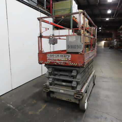 Skyjack SJIII4632 24V Man Lift Scissor Lift 32' Height 700Lb Capacity 547 Hr.