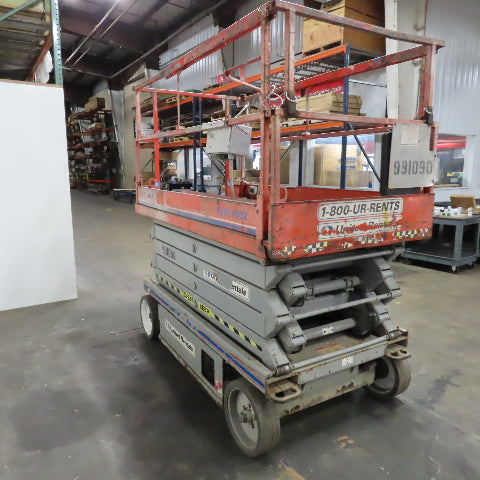 Skyjack SJIII4632 24V Man Lift Scissor Lift 32' Height 700Lb Capacity 547 Hr.