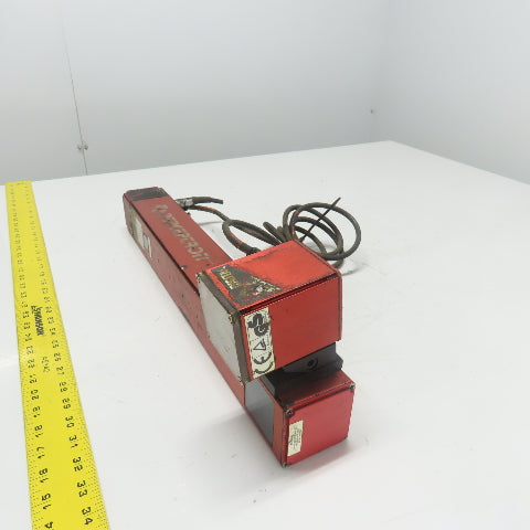 Perceptron 917-3019 Digital Surface Sensor W/ 515-0095 Tri-lite LED Flood