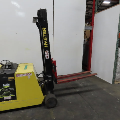 Hyster W40ZC 4000 Lb 24V Walkie High Lift Pallet Stacker 100" Lift -2020 Battery