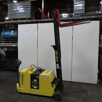 Hyster W40ZC 4000 Lb 24V Walkie High Lift Pallet Stacker 100" Lift -2020 Battery