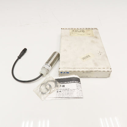 Eaton E58-30TD250-GLP Thru Beam Photoelectric Sensor 15-30VDC