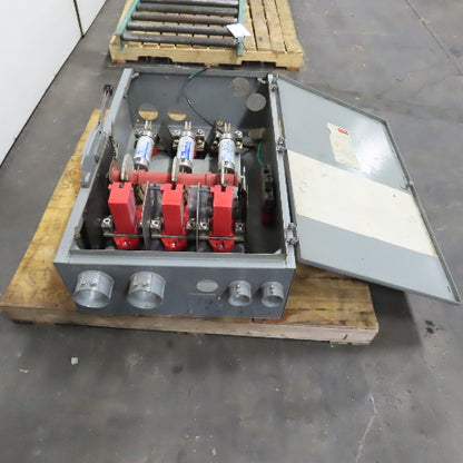 Square D H366N 600A Fusible Safety Disconnect Switch 600VAC 3-Pole W/FLSR 400ID