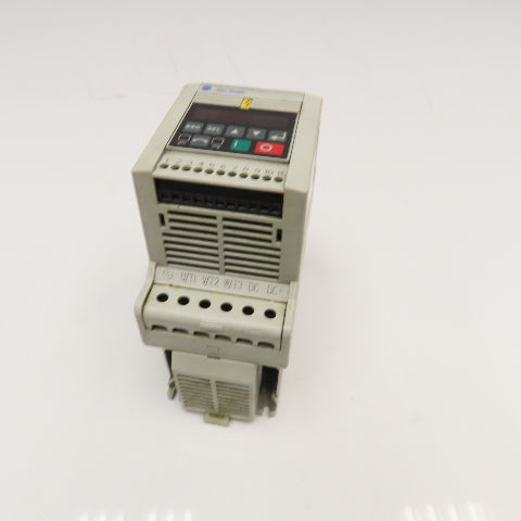 Allen Bradley 160-BA06NSF1 Ser. C 380-460V 0-240Hz Output 2.2kW AC Speed Drive