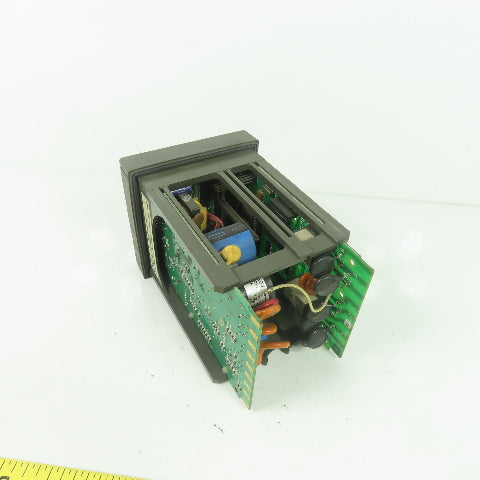 Honeywell DC330B-EE-000-12-000000-00-0 Digital Temperature Controller
