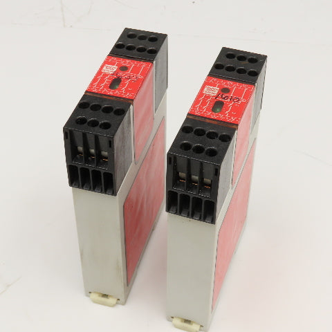 Banner ES-FA-9AA 2 Channel Safety Relay Lot Of 2