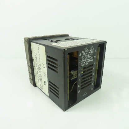 Honeywell DC200H-2-000-1F0000-0 UDC2000 Mini-Pro Digital Controller Rev 1 120VAC